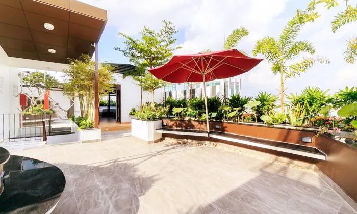 Garden Top Floor One Bedroom Apartment For Rent in Le Van Sy Tan Binh District HCMC 40sqm 650 USD/month
