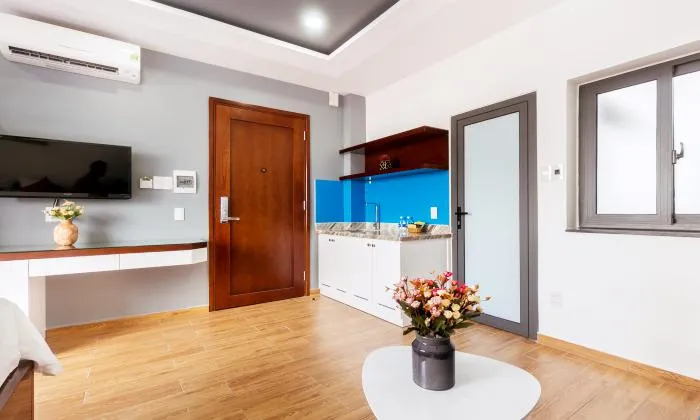 Cute and New Studio Apartment For Rent in Le Van Sy Tan Binh District HCMC 20sqm 400 USD/month