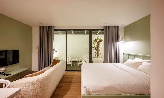 A Charming Studio Apartment For Rent in Tan Binh HCMC 40sqm 550 USD/month