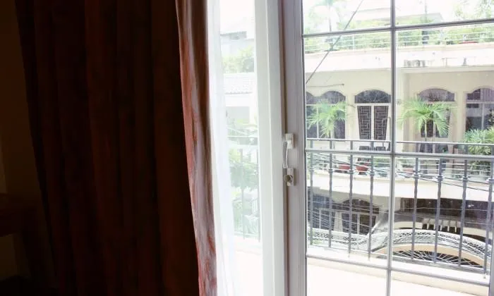 Good Price Serviced Apartment In Tan Binh District, HCM City 32sqm 450 USD/month