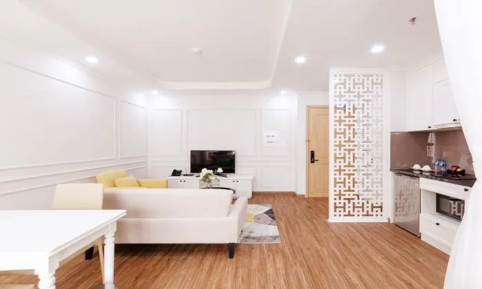 Stunning Studio Serviced Apartment With Pool And Gym In Tan Binh District HCMC 45sqm 500 USD/month