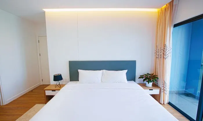 Luxury Living Two Bedroom Republic Plaza Serviced Apartment in Tan Binh District HCMC 70sqm 1,430 USD/month