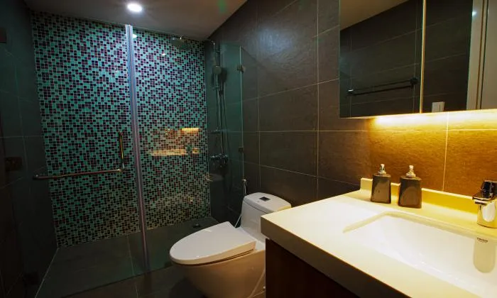 Luxury Living Two Bedroom Republic Plaza Serviced Apartment in Tan Binh District HCMC 70sqm 1,430 USD/month