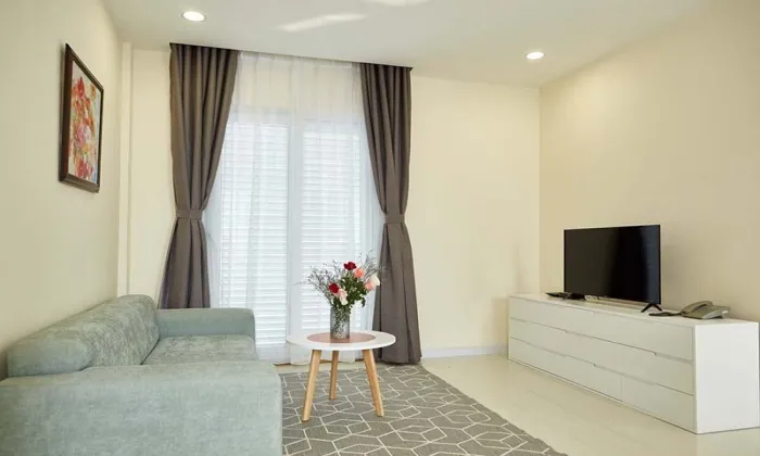 Good Size 01 Bedroom Apartment Dong Nai Street Tan Binh HCMC 50sqm 600 USD/month