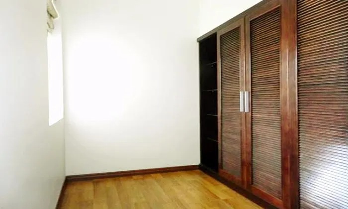 Very Clean and New Villa For Rent in Tong Huu Dinh Street Thao Dien District 2 HCMC 550sqm 5,200 USD/month