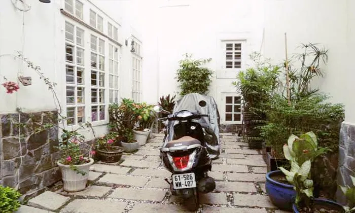 Three Bedrooms House For Rent in Thao Dien District 2, HCM City 250sqm 1,200 USD/month