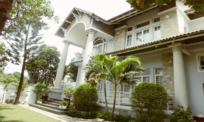 Nice Four Bedrooms Villa For Rent in Nguyen Van Huong St HCMC 280sqm 3,500 USD/month