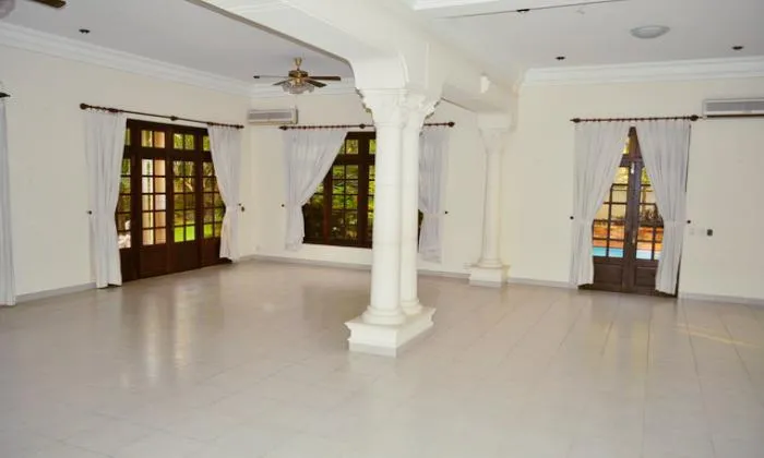 Unfurnished Villa For Rent in Thao Dien District 2 HCM City 500sqm 5,500 USD/month