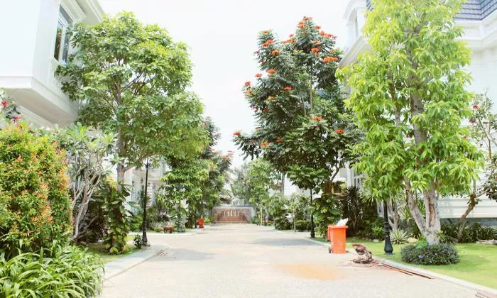 Fully Furnished Villa For Rent in Compound Tran Ngoc Dien HCM City 450sqm 4,100 USD/month