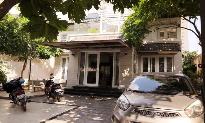 Nice Garden Villa For Rent in Thao Dien District 2 Ho Chi Minh City 300sqm 2,500 USD/month