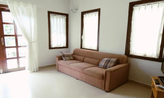 Fully Furnished Villa For Rent in Nguyen Van Huong Street HCMC 300sqm 2,500 USD/month