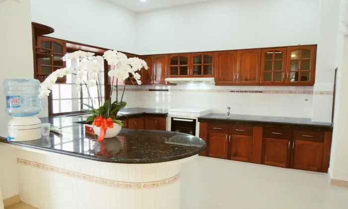Fully Furnished Villa For Rent in Nguyen Van Huong Street HCMC 300sqm 2,500 USD/month