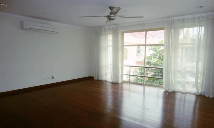Three Bedrooms Villa For Lease in Compound Nguyen Van Huong HCM 300sqm 2,700 USD/month
