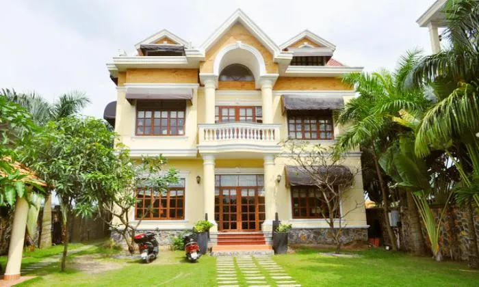 Big Luxury Villa in Phu Tuong Compound, Thao Dien District 2 HCMC 900sqm 5,500 USD/month