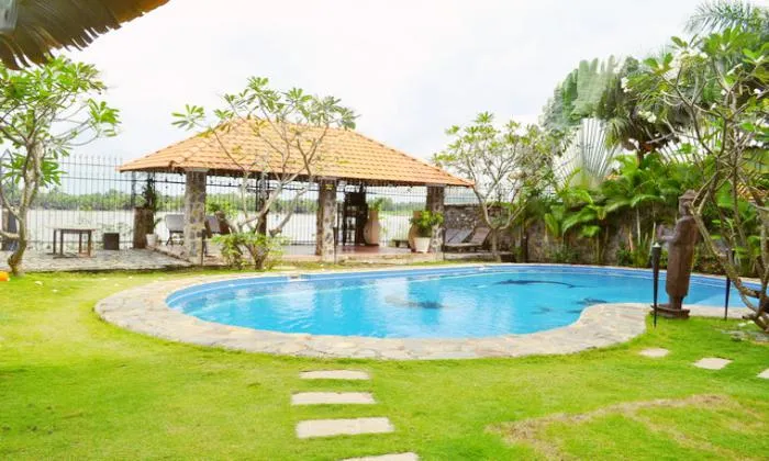 Big Luxury Villa in Phu Tuong Compound, Thao Dien District 2 HCMC 900sqm 5,500 USD/month