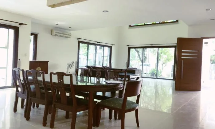 Renovating Villa in Riviera Compound  For Rent An Phu HCMC 350sqm 4,500 USD/month