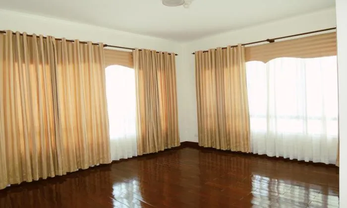 Spacious Villa Riviera For Rent in District 2, HCM City 300sqm 5,000 USD/month