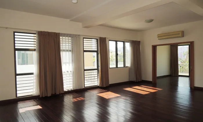 Partly Furnished Villa Riviera For Rent in District 2 HCM City 300sqm 4,000 USD/month
