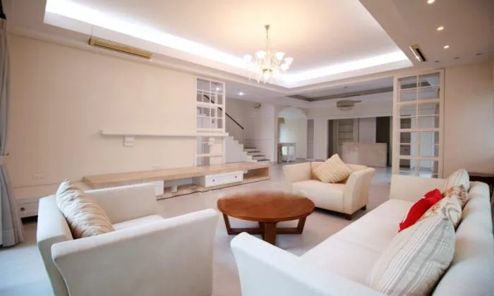 Modern Villa in High Security Riviera Compound An Phu HCMC 450sqm 5,500 USD/month