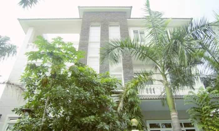 Partly Furnished Villa For Rent In Thao Dien Ward District 2 HCM City 300sqm 3,000 USD/month