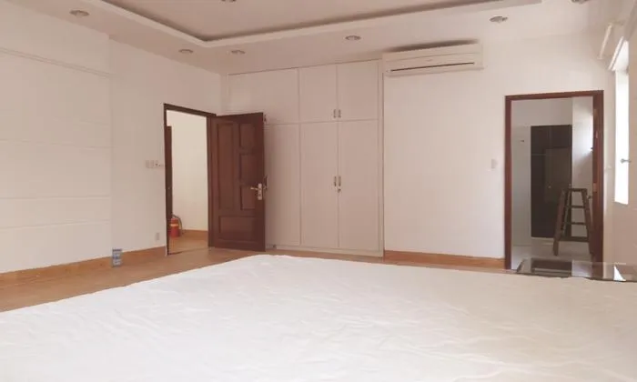 A New Villa With Swimming Pool For Rent In Thao Dien HCM 350sqm 4,300 USD/month