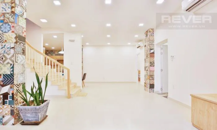 Amazing Furniture Of Five Bedroom Villa For Rent in Thao Dien District 2 HCMC 214sqm 3,000 USD/month