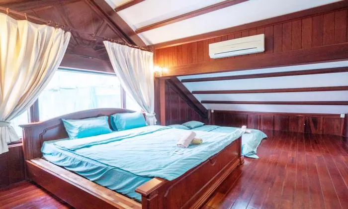 Wooden Style Villa Garden For Rent in Nguyen Van Huong Thao Dien District 2 HCMC 300sqm 4,000 USD/month