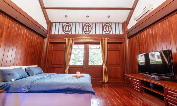 Wooden Style Villa Garden For Rent in Nguyen Van Huong Thao Dien District 2 HCMC 300sqm 4,000 USD/month