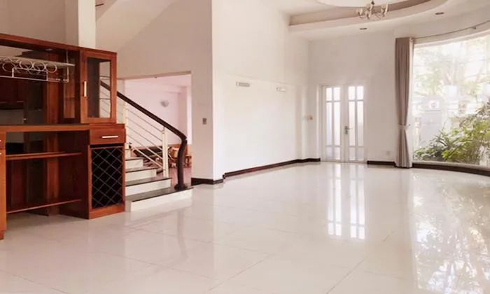 Unfurnished House For Rent in Nguyen Van Huong Street HCMC 250sqm 2,000 USD/month