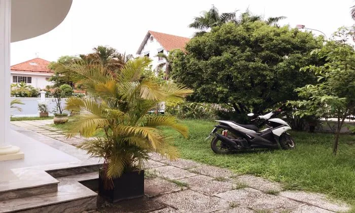 Four Bedroom Green Field Villa For Rent in District 2 Ho Chi Minh City 350sqm 3,000 USD/month
