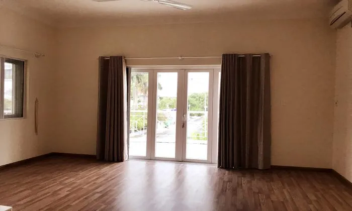 Four Bedroom Green Field Villa For Rent in District 2 Ho Chi Minh City 350sqm 3,000 USD/month