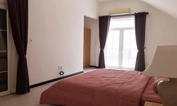 Furnished 3 Bedroom Villa For Rent Nguyen Van Huong Street HCMC 250sqm 3,500 USD/month