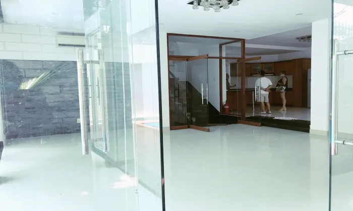 Unfurnished Pool Villa For Rent in 215 Nguyen Van Huong Thao Dien District 2 HCMC 300sqm 3,000 USD/month