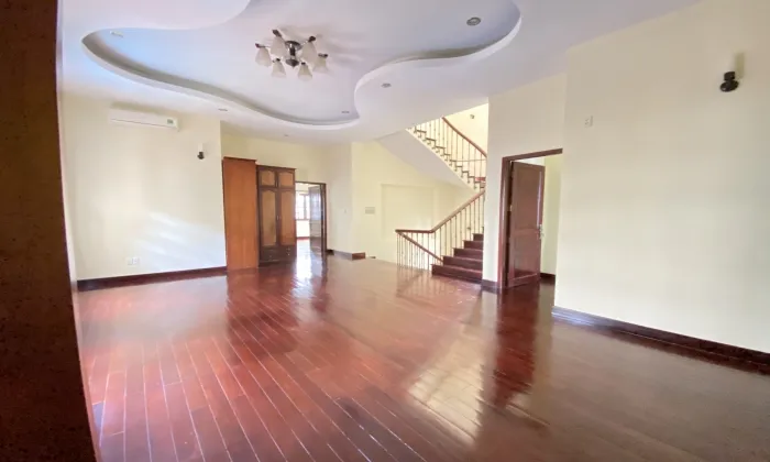 Unfurnished Villa For Rent in 204 Nguyen Van Huong Thao Dien HCMC 500sqm 3,500 USD/month