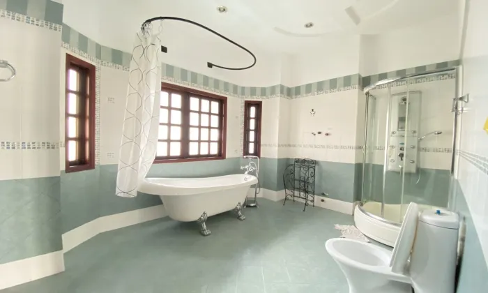 Unfurnished Villa For Rent in 204 Nguyen Van Huong Thao Dien HCMC 500sqm 3,500 USD/month