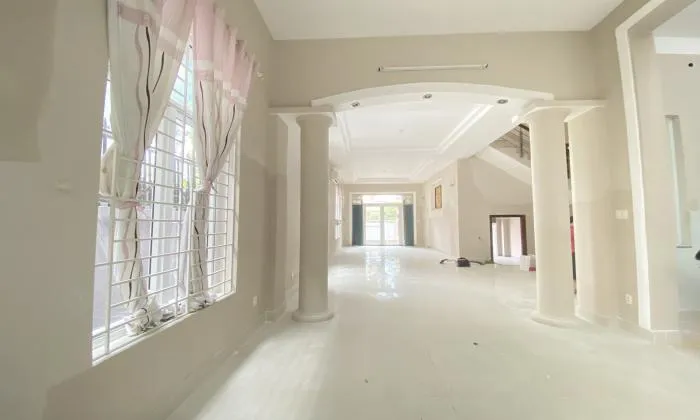 Unfurnished Villa For Rent in Ngo Quang Huy Street Thao Dien District 2 HCMC 500sqm 2,800 USD/month