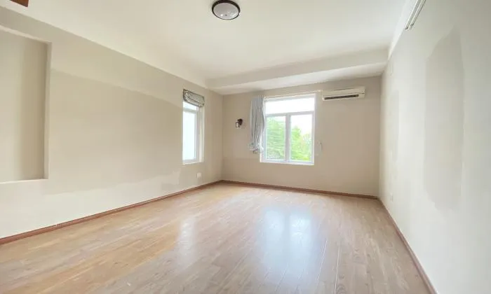 Unfurnished Villa For Rent in Ngo Quang Huy Street Thao Dien District 2 HCMC 500sqm 2,800 USD/month