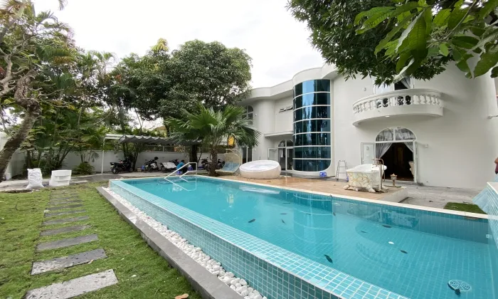 Semi Furnished Pool Villa For Rent in Thao Dien District 2 Ho Chi Minh City 760sqm 5,000 USD/month