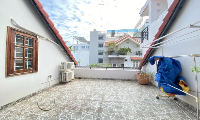 Unfurnished House For Rent in Do Quang Street Ho Chi Minh City 150sqm 1,300 USD/month
