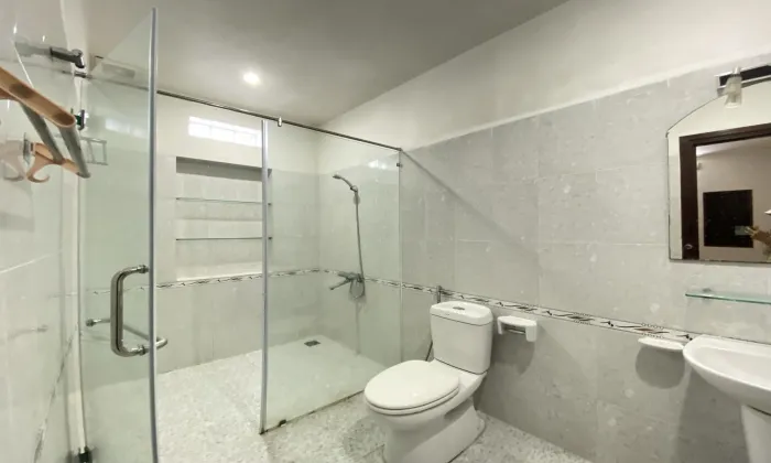 Unfurnished House For Rent in Do Quang Street Ho Chi Minh City 150sqm 1,300 USD/month