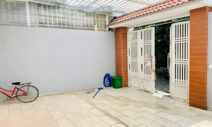 Four Bedroom House For Rent in Road 62 Thao Dien District 2 Ho Chi Minh City 300sqm 1,500 USD/month