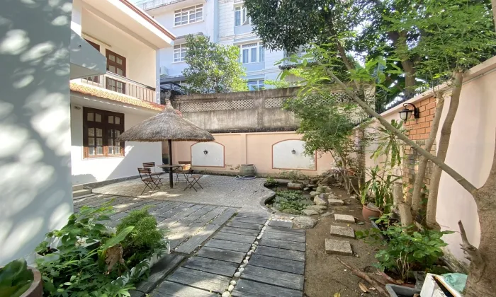 Unfurnished Garden House For Rent in Xuan Thuy Thao Dien HCM 280sqm 2,500 USD/month