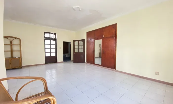 Unfurnished Garden House For Rent in Xuan Thuy Thao Dien HCM 280sqm 2,500 USD/month