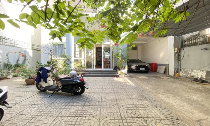 Furnished Villa For Rent in Road 41 Thao Dien Ward District 02 Ho Chi Minh City 356sqm 2,650 USD/month