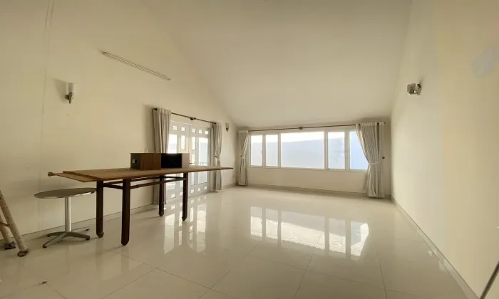 Furnished Villa For Rent in Road 41 Thao Dien Ward District 02 Ho Chi Minh City 356sqm 2,650 USD/month