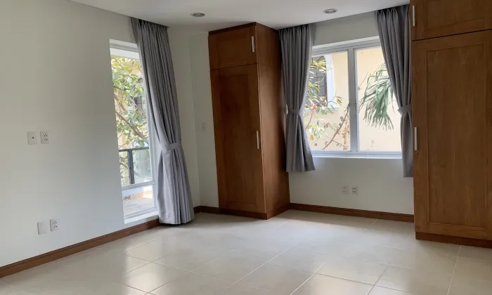 Unfurnished Villa For Rent in Compound With Swimming Pool In Thao Dien District 2 HCMC 250sqm 2,300 USD/month