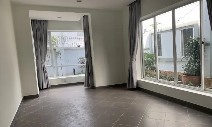 Unfurnished Villa For Rent in Compound With Swimming Pool In Thao Dien District 2 HCMC 250sqm 2,300 USD/month