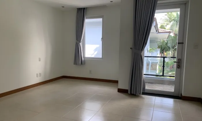 Unfurnished Villa For Rent in Compound With Swimming Pool In Thao Dien District 2 HCMC 250sqm 2,300 USD/month