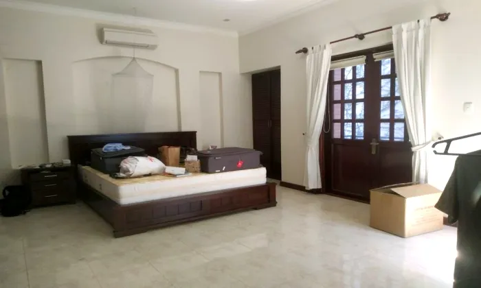 Big Garden Villa For Rent With Pool In Thao Dien Ward District 2 in Ho Chi Minh City 500sqm 3,000 USD/month