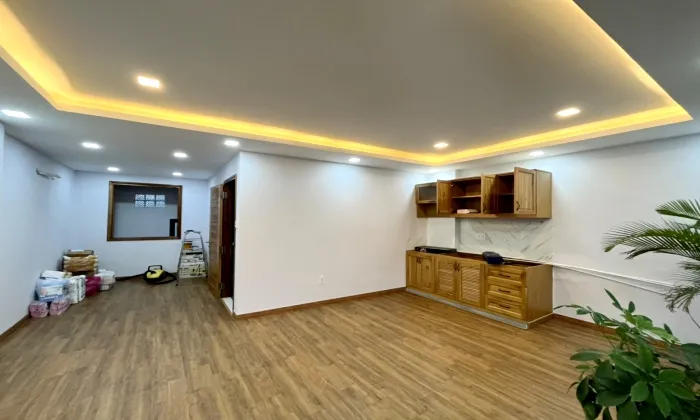 A New Three Bedroom House For Rent in Road 54 Thao Dien District 2 Ho Chi Minh City 300sqm 2,500 USD/month